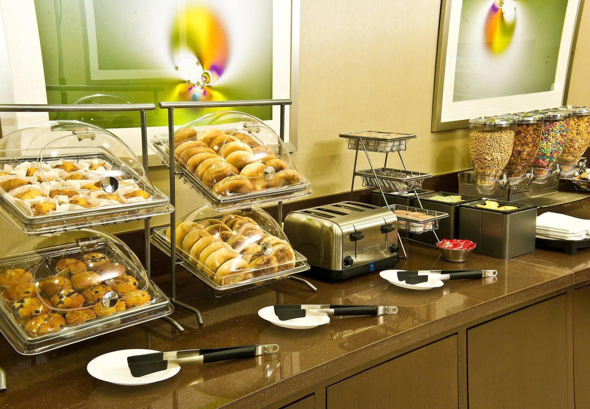 Fairfield Inn & Suites By Marriott Dallas Dfw Airport South/Irving Restaurant photo